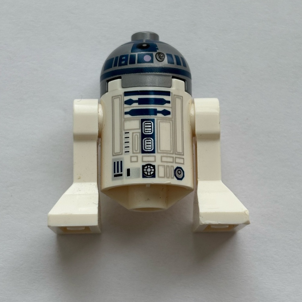 LEGO Star Wars R2-D2 figure